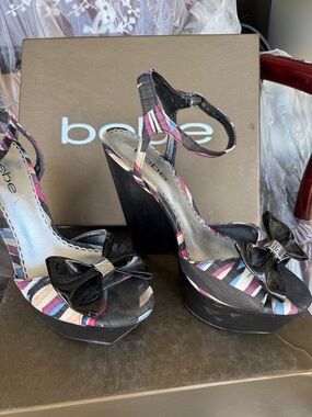 bebe Black Wedge Sandals with Multicolor Stripe Accents and Bow